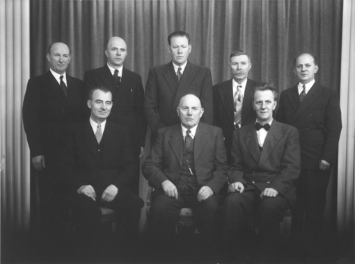Styre og disponent ved Sannesund Sag & Høvleri A/S 1. januar 1952 Foto: Christian Emil Larsen