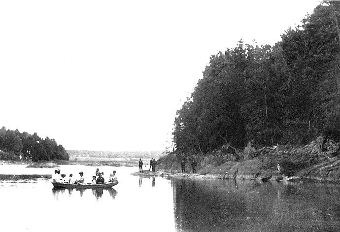 Båttur på Vestvannet. Fotograf Karl Svan 1920. (Sarpsborg kommunes fotosamling).